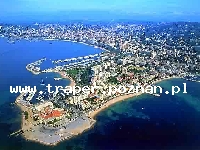 Cannes to miejscowość we Francji kiedyś mała wioska rybacka, położone w regionie Prowansja, u st&oacute;p Alp, na Lazurowym Wybrzeżu w pobliżu Nicei. Przy wspaniałym bulwarze znajdują się luksusowe hotele, w kt&oacute;rych najczęściej mieszkają gwiazdy filmowe podczas festiwalu filmowego.