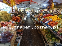 Trogir jest położony 20 km od Splitu. Chorwacja. Trogir to stare malownicze miasto śr&oacute;dziemnomorskie, położone na wyspie. Zabytkowa star&oacute;wka z katedrą św. Lovro z romańskim porta