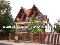 Balaton to największe jezioro w Europie Środkowej. Latem szybko się nagrzewa do temperatury 21-28&deg;C. Średnia głębokość 4 m. Południowy brzeg jest płytszy i można spacerować daleko w je
