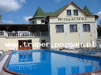 Eger to barokowy kurort położony wśr&oacute;d wzg&oacute;rz z winoroślą, położony w p&oacute;łnocnych Węgrzech, nad potokiem Eger, blisko granicy ze Słowacją. Miasto o bogatej historii i te
