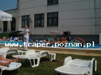 Hajduszoboszl&oacute; tutaj znajduje się największy w Europie kompleks wodny Hungarospa. Olbrzymie kąpielisko z wieloma basenami termalnymi, z falami, rekreacyjnymi, pływackimi, basenami leczniczy