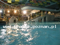 Liberec to miasto położone między masywem G&oacute;ry Jeśted a G&oacute;rami Izerskimi. Na g&oacute;rze Jeśted zbudowano charkterystyczną wieżę z resturacjami i hotelem na niższych poziomach.