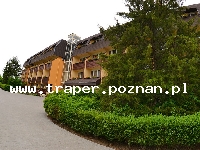 Hajduszoboszl&oacute; tutaj znajduje się największy w Europie kompleks wodny Hungarospa. Olbrzymie kąpielisko z wieloma basenami termalnymi, z falami, rekreacyjnymi, pływackimi, basenami leczniczy