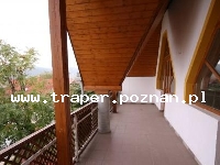 Balaton to największe jezioro w Europie Środkowej. Latem szybko się nagrzewa do temperatury 21-28&deg;C. Średnia głębokość 4 m. Południowy brzeg jest płytszy i można spacerować daleko w je