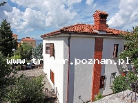 Crkvenica to miejscowość wypoczynkowa położona w Zatoce Kvarnerskiej. Crikvenica wraz z Dramalj to małe miasteczka Riwiery Kwarneńskiej położone naprzeciw Wyspy Krka. Obie miejscowości połą