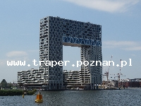 Amsterdam to miasto jest światową metropolią sztuki, kultury, mody i designu. Położony jest pośr&oacute;d setek kanał&oacute;w. Amsterdam ma tradycję miasta tolerancji. Szczeg&oacute;lnie pole