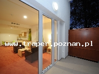 Hajduszoboszl&oacute; tutaj znajduje się największy w Europie kompleks wodny Hungarospa. Olbrzymie kąpielisko z wieloma basenami termalnymi, z falami, rekreacyjnymi, pływackimi, basenami leczniczy