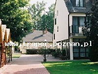 Balaton to największe jezioro w Europie Środkowej. Latem szybko się nagrzewa do temperatury 21-28&deg;C. Średnia głębokość 4 m. Południowy brzeg jest płytszy i można spacerować daleko w je