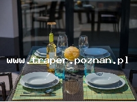 Hajduszoboszl&oacute; tutaj znajduje się największy w Europie kompleks wodny Hungarospa. Olbrzymie kąpielisko z wieloma basenami termalnymi, z falami, rekreacyjnymi, pływackimi, basenami leczniczy
