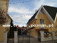 Hajduszoboszl&oacute; tutaj znajduje się największy w Europie kompleks wodny Hungarospa. Olbrzymie kąpielisko z wieloma basenami termalnymi, z falami, rekreacyjnymi, pływackimi, basenami leczniczy
