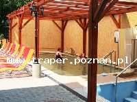 Mezokovesd to miasto na p&oacute;łnocnym wschodzie Węgier, znane z bogatego folkloru i kąpieliska z wodą termalną. Plażowe atrakcje miejscowgo kąpieliska termalnego przyciagają wczasowicz&oacu