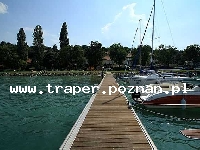 Balaton to największe jezioro w Europie Środkowej. Latem szybko się nagrzewa do temperatury 21-28&deg;C. Średnia głębokość 4 m. Południowy brzeg jest płytszy i można spacerować daleko w je